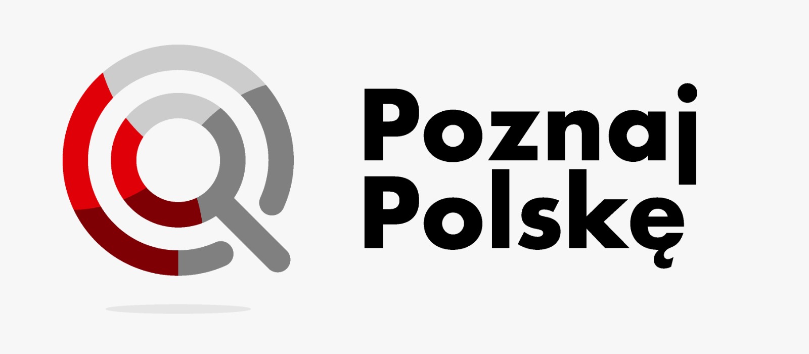 Logotyp "Poznaj Polskę" czarny napis, szaro czerwona grafika przypominająca lupę